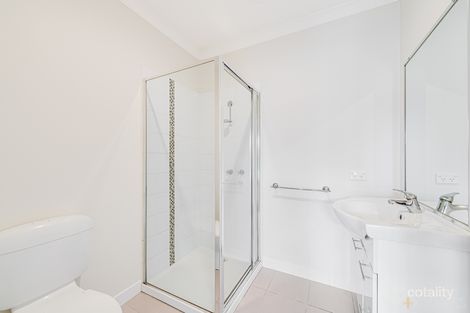 Property photo of 2/2 Lauraville Avenue Werribee VIC 3030
