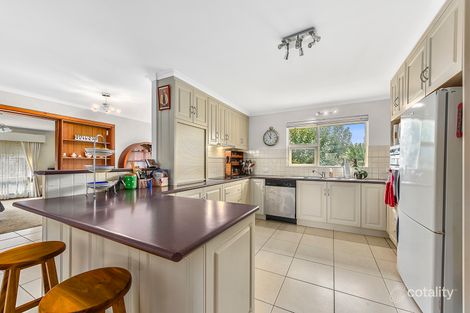 Property photo of 33 Kalimna Crescent Mount Gambier SA 5290