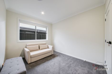 Property photo of 25 Dulcimere Street Tahmoor NSW 2573
