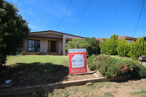 Property photo of 19 Waranga Avenue Mount Austin NSW 2650