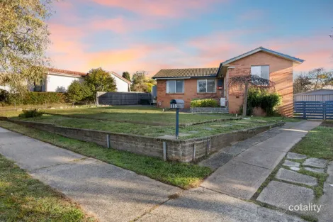 Property photo of 115 Eggleston Crescent Chifley ACT 2606