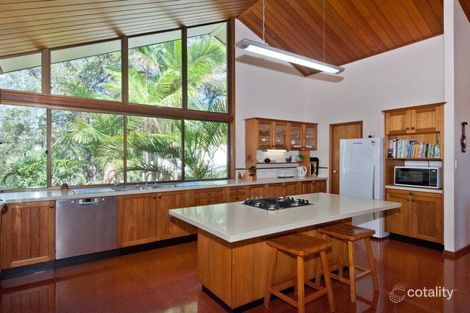 Property photo of 5 Lookout Court Camp Mountain QLD 4520