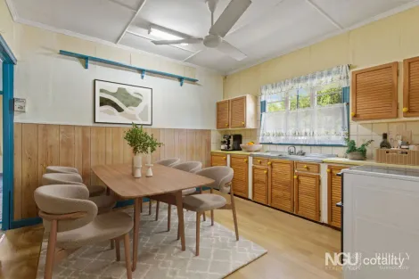 Property photo of 19 Jackson Street Eastern Heights QLD 4305