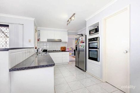 Property photo of 6 Chaffmill Close Sydenham VIC 3037