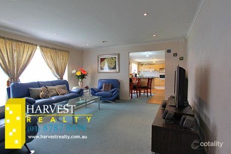 Property photo of 4 Elpara Way Hampton Park VIC 3976