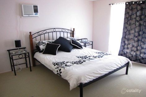 Property photo of 14 Calendula Court Regency Downs QLD 4341