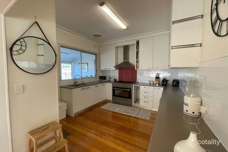 Property photo of 17 Malcolm Street Bell Park VIC 3215