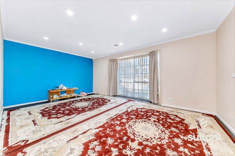 Property photo of 2 Edsall Close Hampton Park VIC 3976