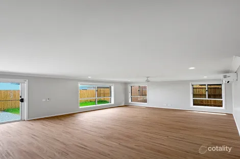 Property photo of 15 Graham Crescent Richlands QLD 4077