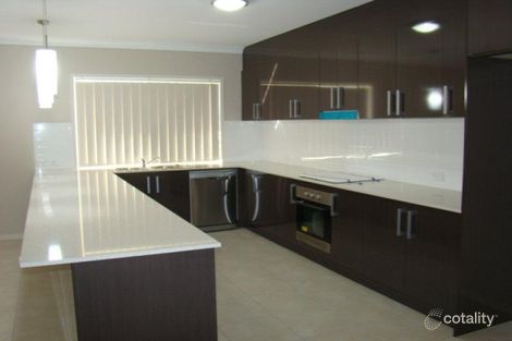 Property photo of 62 Fred Pham Crescent Doolandella QLD 4077