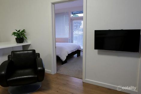 Property photo of 8/4 Lambert Road Toorak VIC 3142