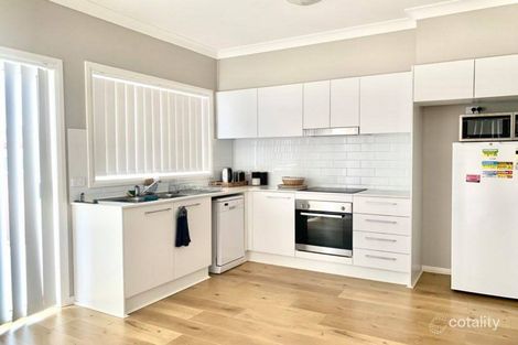 44 Angle Rd, Leumeah, NSW 2560