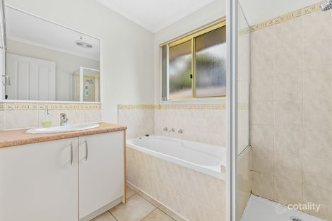 Property photo of 8/17 Linmac Drive Hampton Park VIC 3976