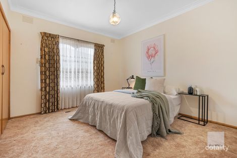 Property photo of 6 Leeson Grove Lalor VIC 3075