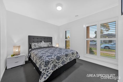 Property photo of 45 Gateau Drive Werribee VIC 3030