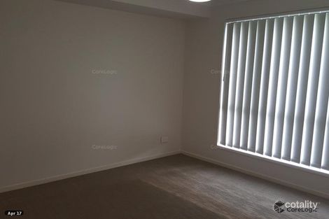 Property photo of 35 McLachlan Circuit Willow Vale QLD 4209