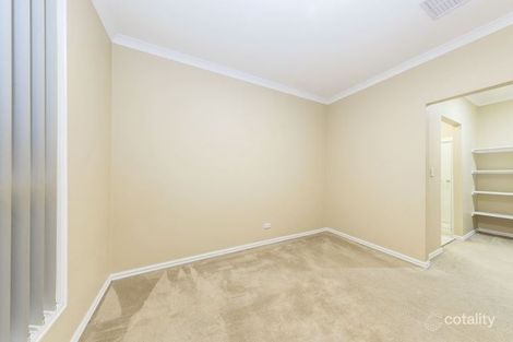 Property photo of 8 Clifton Lane Caroline Springs VIC 3023