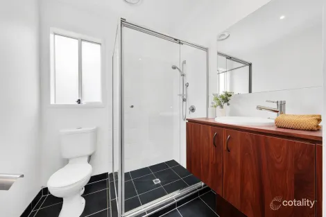 Property photo of 13 Westhorpe Crescent Mernda VIC 3754