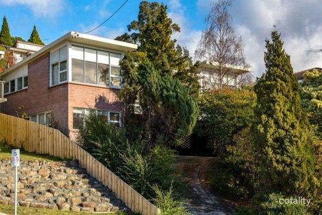 228 Churchill Ave, Sandy Bay, TAS 7005