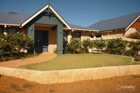 37 Paddington Dr, Hannans, WA 6430