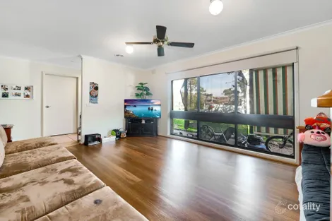 Property photo of 5 Kraft Court Pakenham VIC 3810
