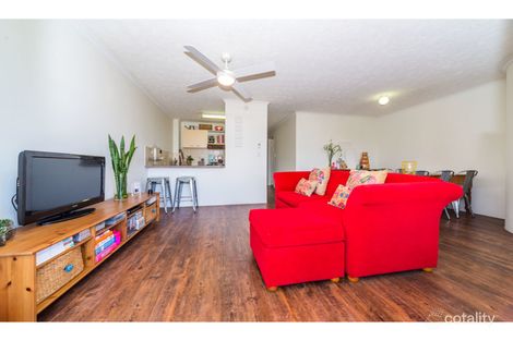 Property photo of 4/33 Whiting Street Labrador QLD 4215