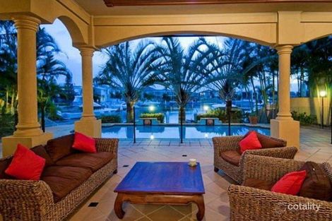 32 King Arthurs Ct, Paradise Point, QLD 4216