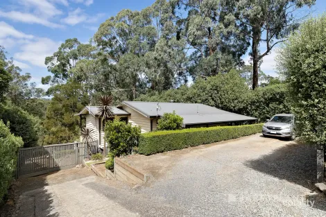 2 Allenby Ave, Cockatoo, VIC 3781
