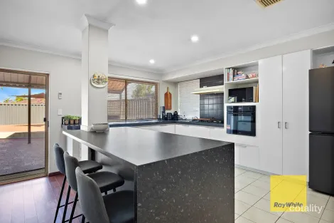 8 Liata Ct, Thornlie, WA 6108