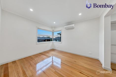Property photo of 14 Lush Drive Craigieburn VIC 3064