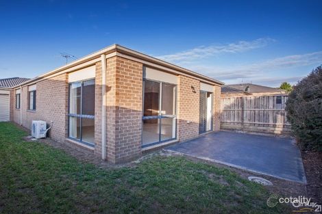 Property photo of 10 Cascade Way Pakenham VIC 3810