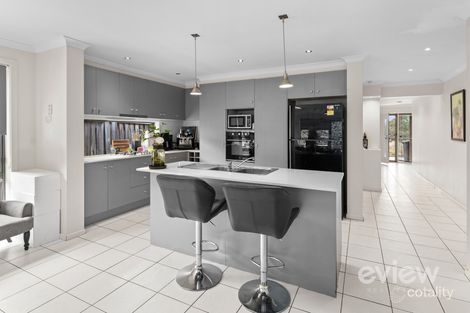 Property photo of 11 Tussock Link Wyndham Vale VIC 3024