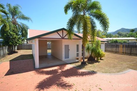Property photo of 2/21 Kangaroo Street Bentley Park QLD 4869