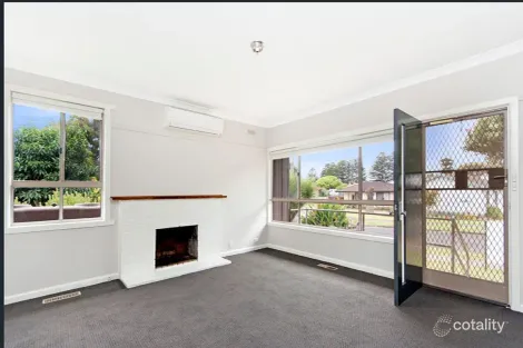 Property photo of 1 Baulch Crescent Port Fairy VIC 3284
