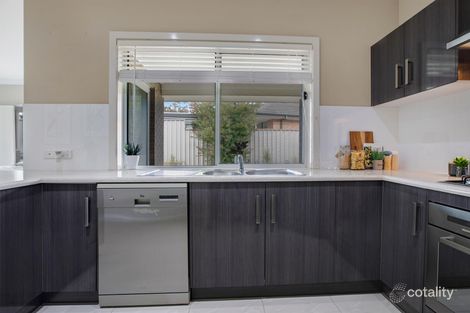 Property photo of 33 Carnarvon Avenue Redwood Park SA 5097