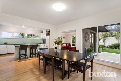 Property photo of 17 Parkview Crescent Hampton East VIC 3188
