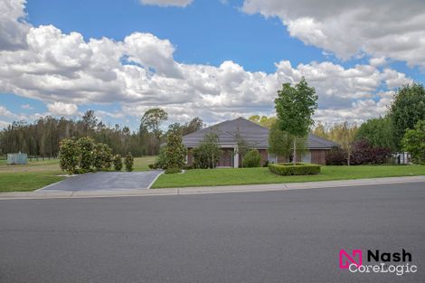 Property photo of 34 Portrush Crescent Luddenham NSW 2745