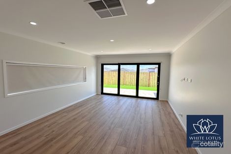Property photo of 7 Nova Street Weir Views VIC 3338