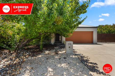 Property photo of 7 Kensington Grove North Bendigo VIC 3550