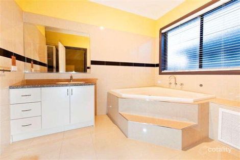 Property photo of 10 Sunset Place Maribyrnong VIC 3032