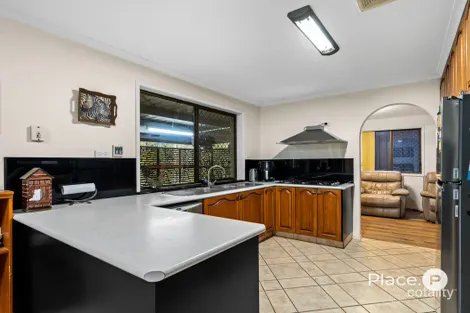 Property photo of 2 Eurambeen Close Karana Downs QLD 4306