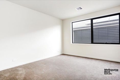 Property photo of 27 Beckwith Avenue Alphington VIC 3078