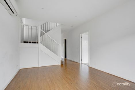 Property photo of 2/23 Orchard Grove Tyabb VIC 3913
