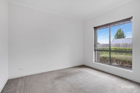 Property photo of 2/23 Orchard Grove Tyabb VIC 3913