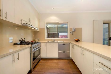 Property photo of 2 Cramond Place Greenvale VIC 3059