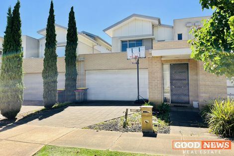 Property photo of 5 Broadbeach Circuit Point Cook VIC 3030