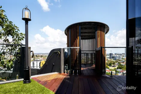 Property photo of 708/232 Wellington Road Kangaroo Point QLD 4169