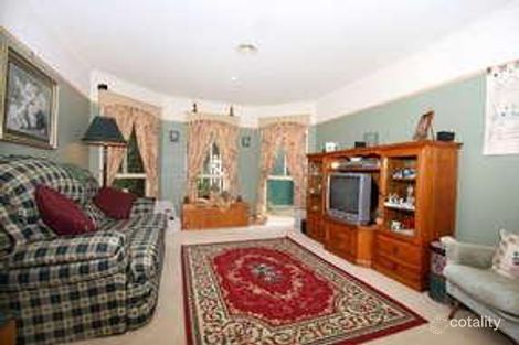 Property photo of 12 Ninalee Way Somerville VIC 3912