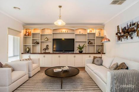 Property photo of 2 Cramond Place Greenvale VIC 3059