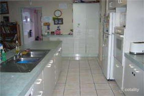 Property photo of 11 Tekam Crescent Tanah Merah QLD 4128